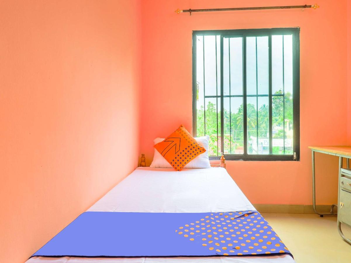 Oyo New Mubarak Tourist Home Panmana Экстерьер фото